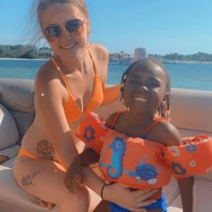 Meet your Posher, Haley